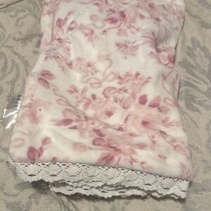 NWT Floral Pink and White Blanket with Lace Trim